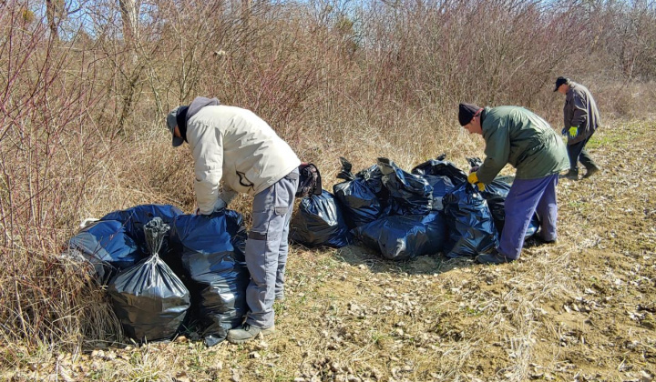 4. fotografia fotogalérie Čistenie brehov Oľky