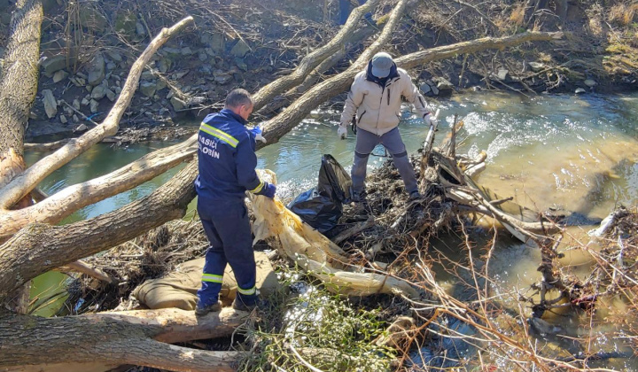 8. fotografia fotogalérie Čistenie brehov Oľky