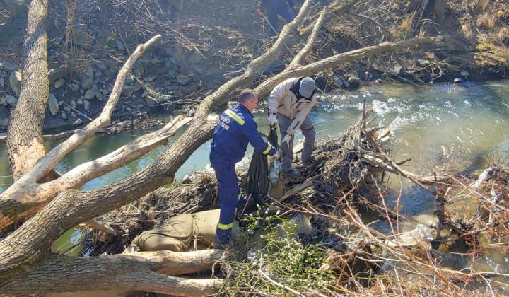 9. fotografia fotogalérie Čistenie brehov Oľky