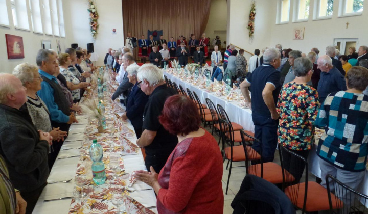 21. fotografia fotogalérie Úcta k starším