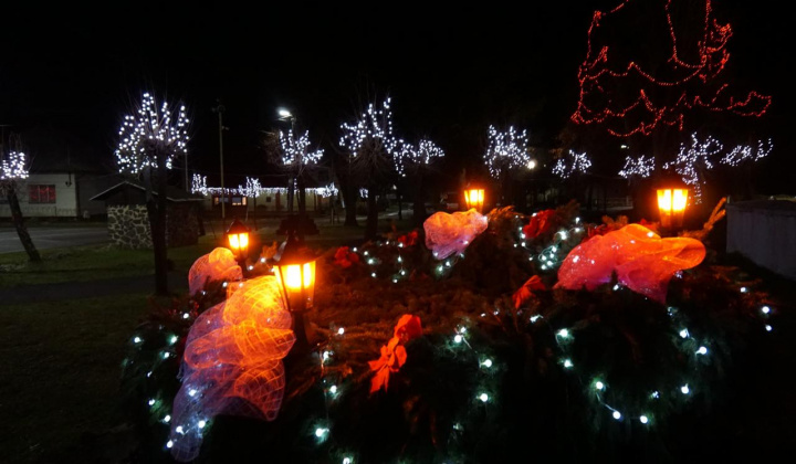 3. fotografia fotogalérie Nový Betlehem v obci a vianočná výzdoba