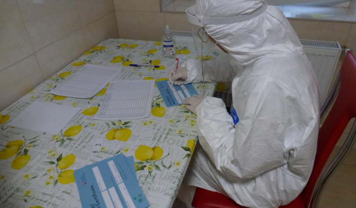 2. fotografia fotogalérie 1. kolo celoplošného testovania na COVID-19