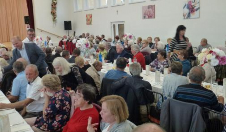 4. fotografia fotogalérie Úcta k starším