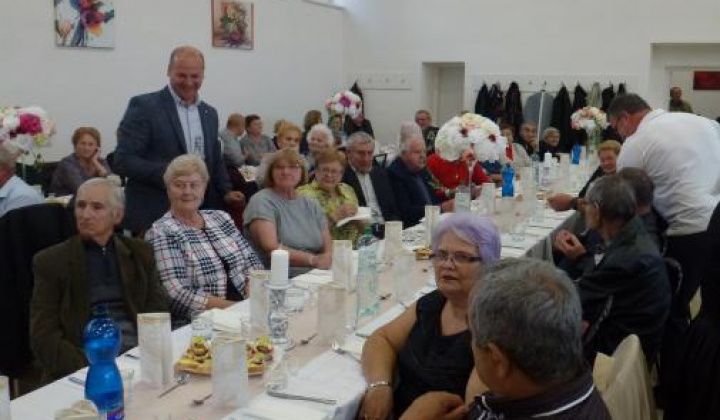 8. fotografia fotogalérie Úcta k starším