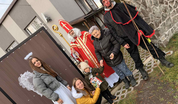 15. fotografia fotogalérie Mikuláš v obci